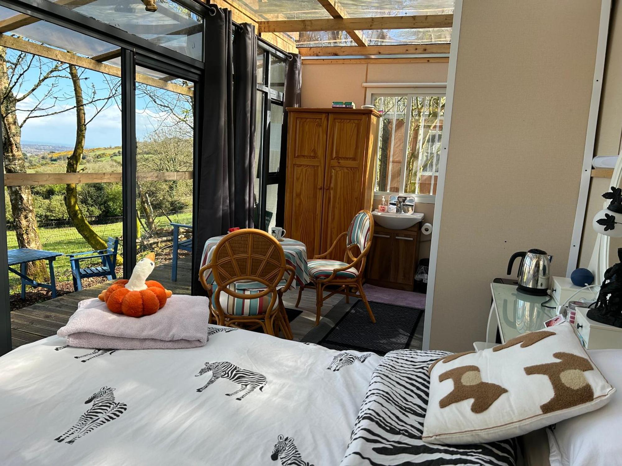 Sky Gazer Cabin In The Woods Dublin Exterior foto